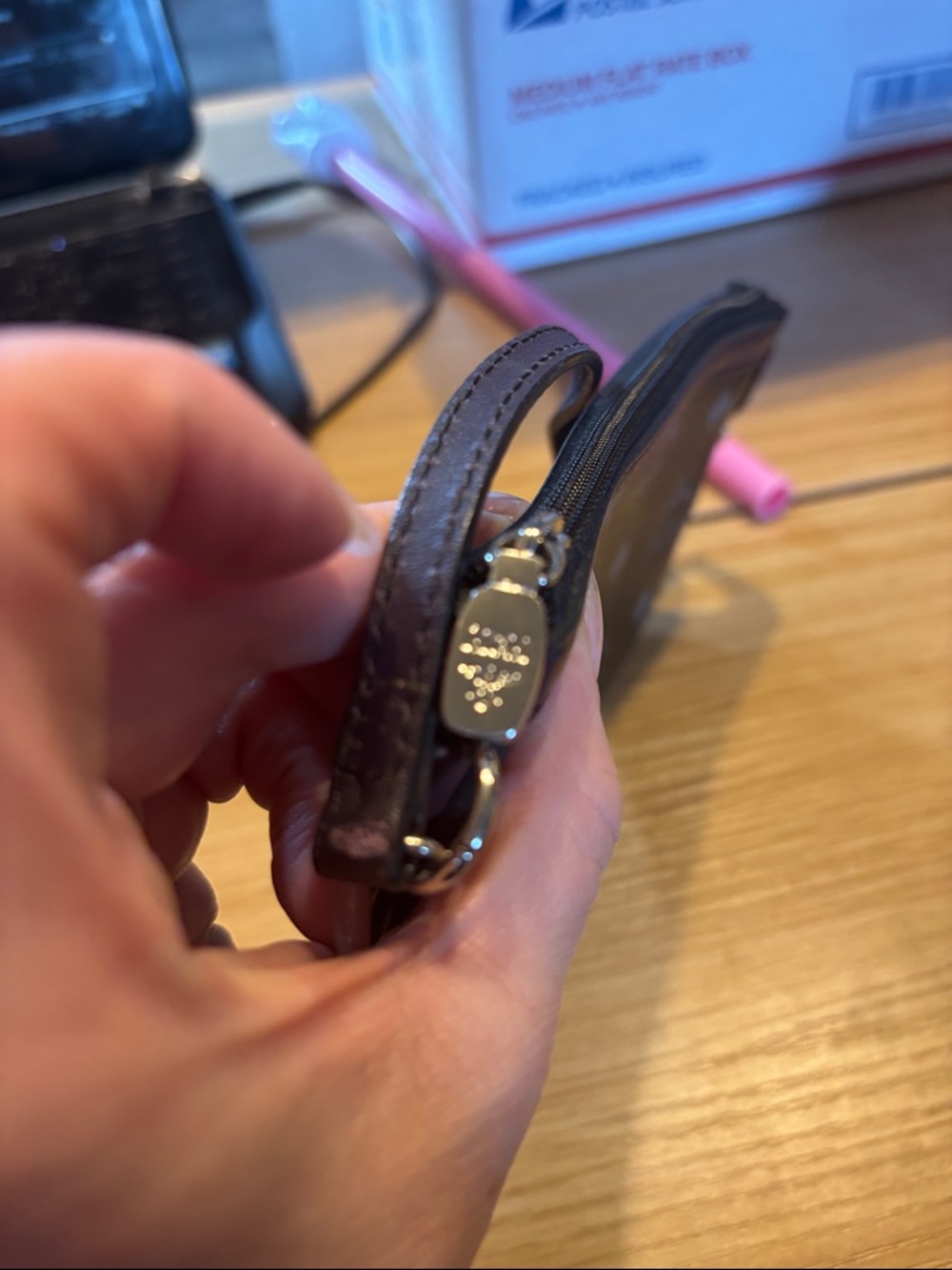 MCM Black Logo-Print Leather Wristlet - Picture 5 of 14